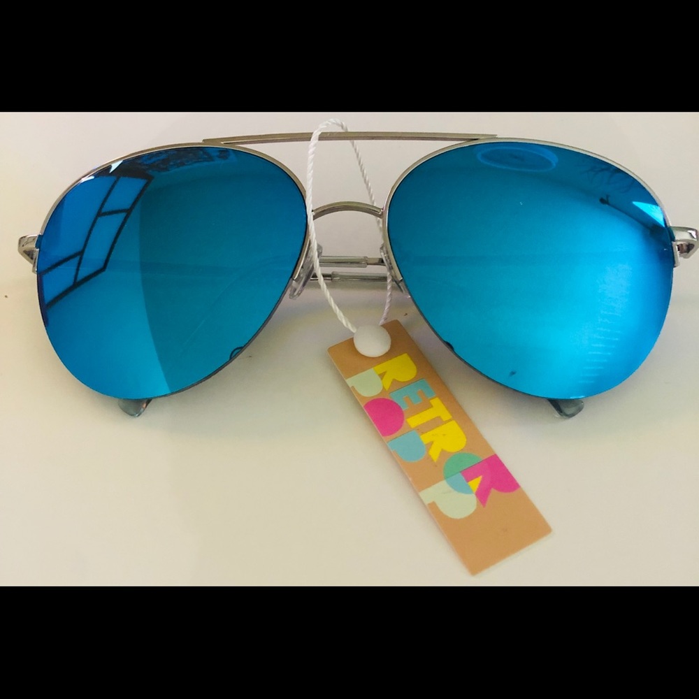 Sunglasses - Picture 7 of 8